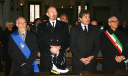 Il commissario Cesare Castelli alla messa per il santo Patrono della Polizia municipale