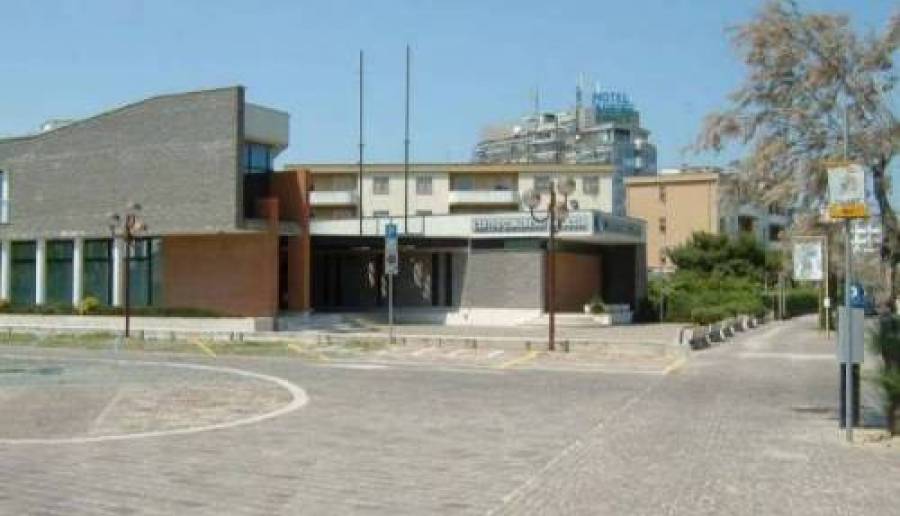 Avvis di asta pubblica Avvis di asta pubblica